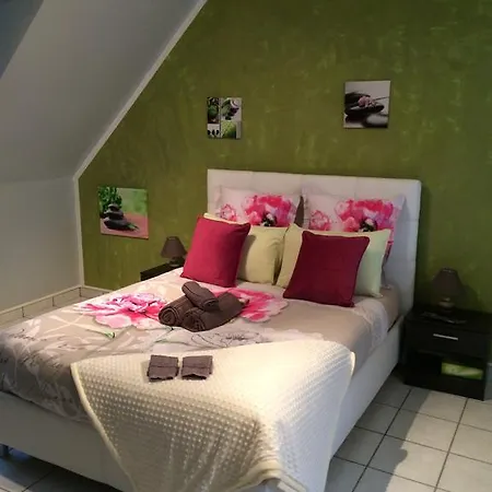 Pensión L'eden Orly Aéroport 3*